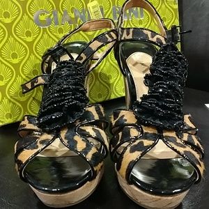 Gianni Bini Size 7 Wedges